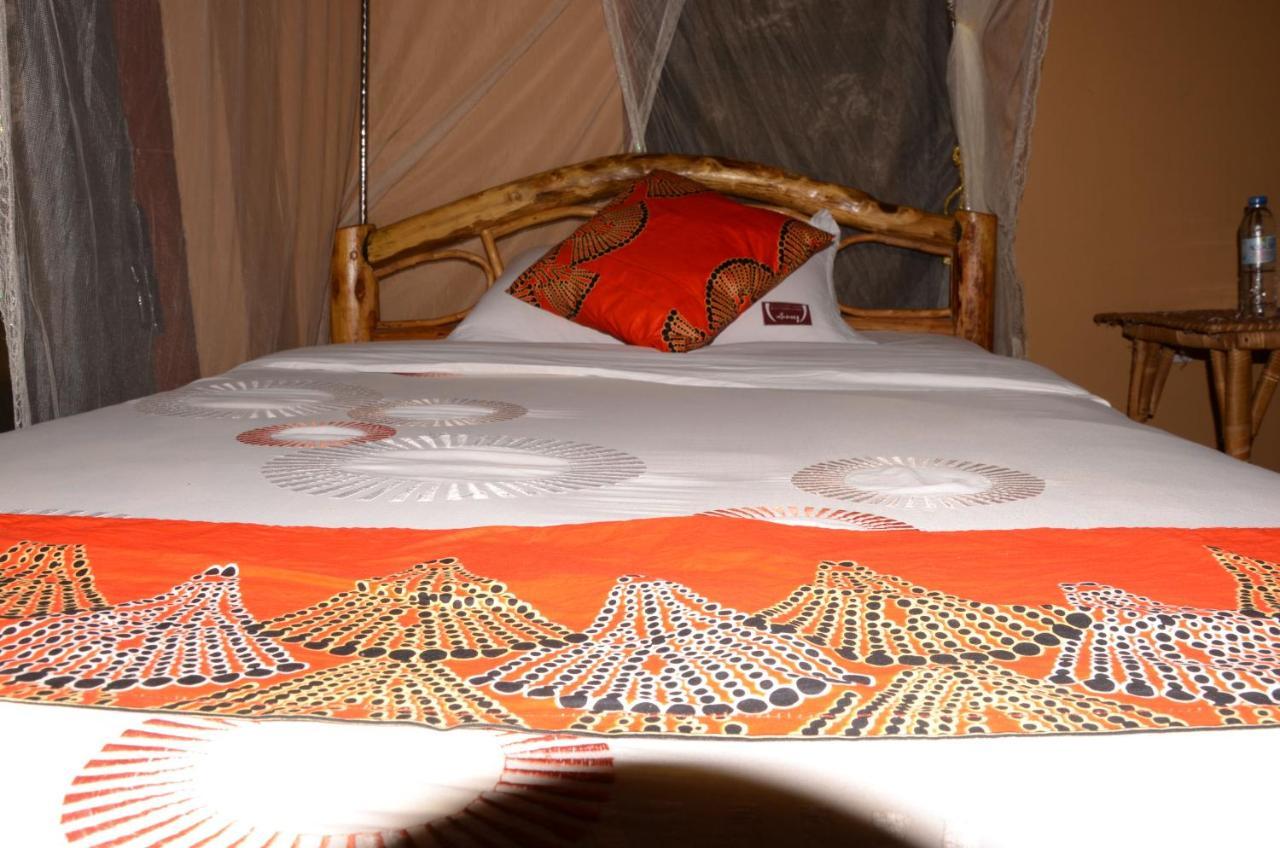 Irungu Forest Safari Lodge Katunguru Exterior foto
